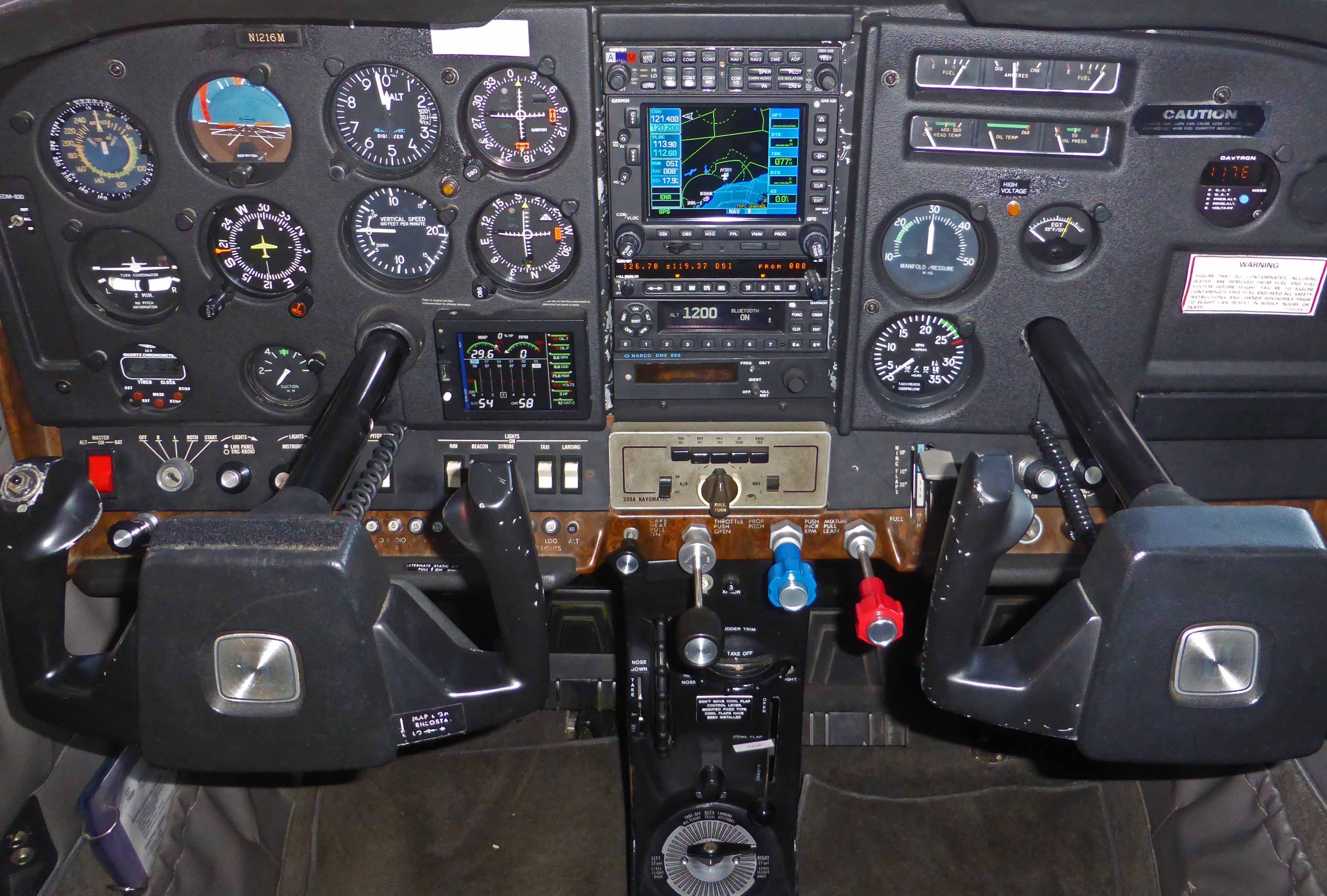 Instrument panel of N1216M